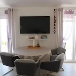 Dino Apartamento *