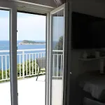 Dino * Cavtat